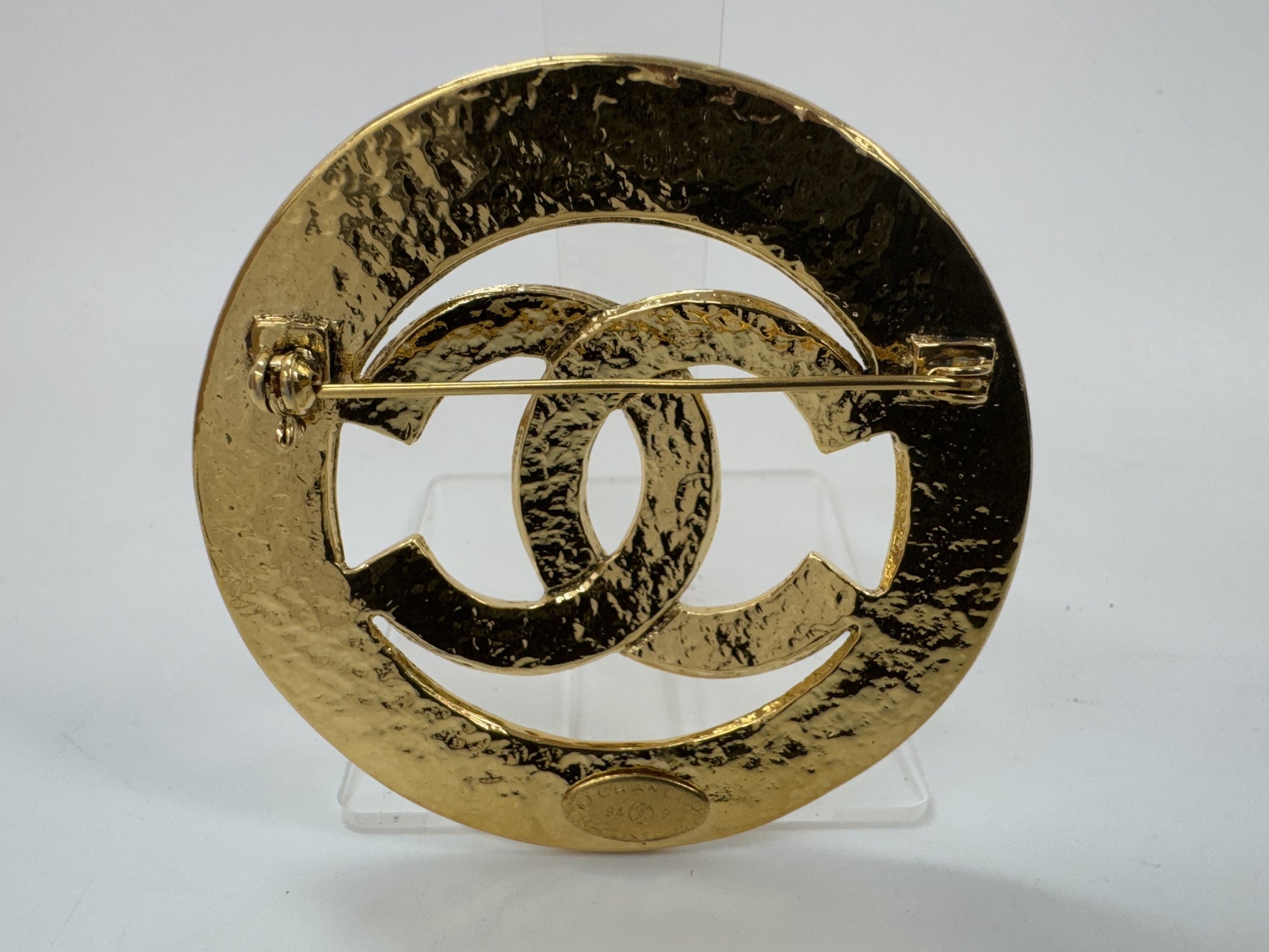 CHANEL Coco Round Large Brooch with Comments 94P Brooch