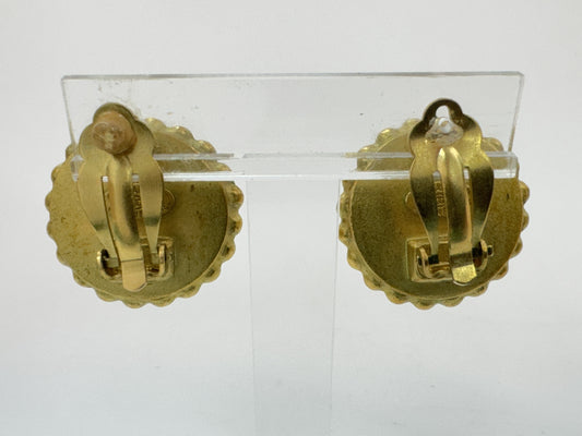 CHANEL Coco Mark Gold Earrings with Rice 95P