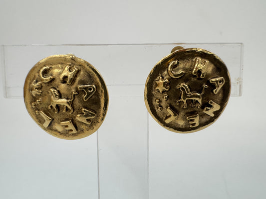 CHANEL Lion Vintage Gold Earrings with Comments