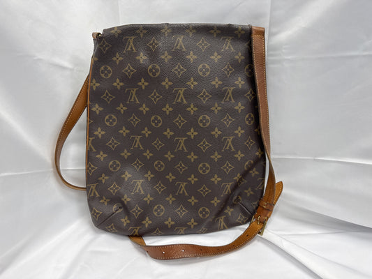 LOUIS VUITTON Musette Shoulder Bag