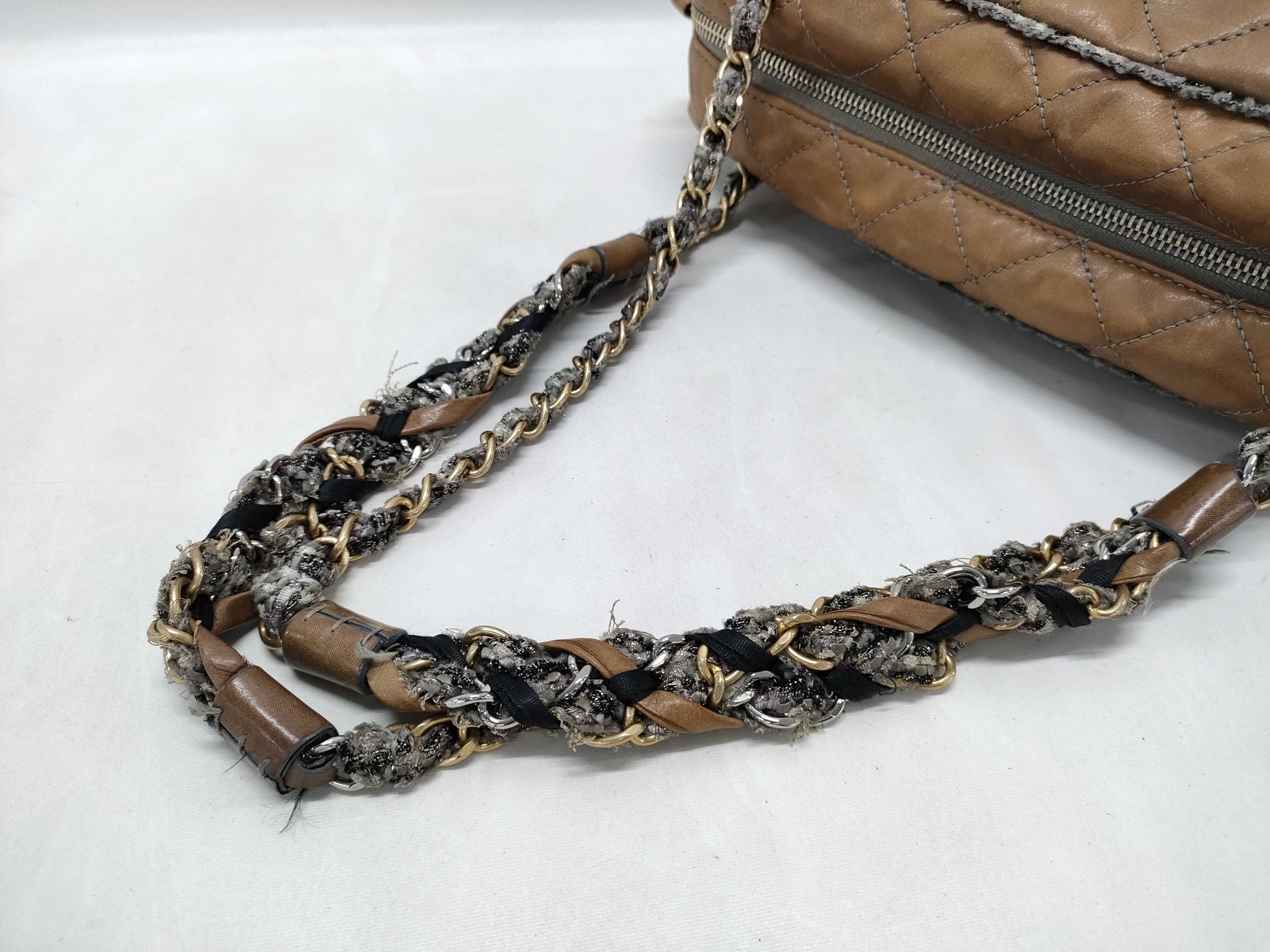 CHANEL Matelasse Chain Shoulder Bag
