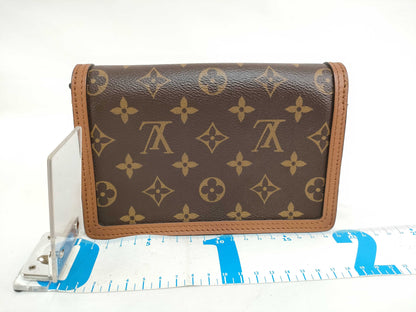 LOUIS VUITTON M 68746 Monogram LOUIS VUITTON Portefeuille Dauphine M68746 Shoulder Bag