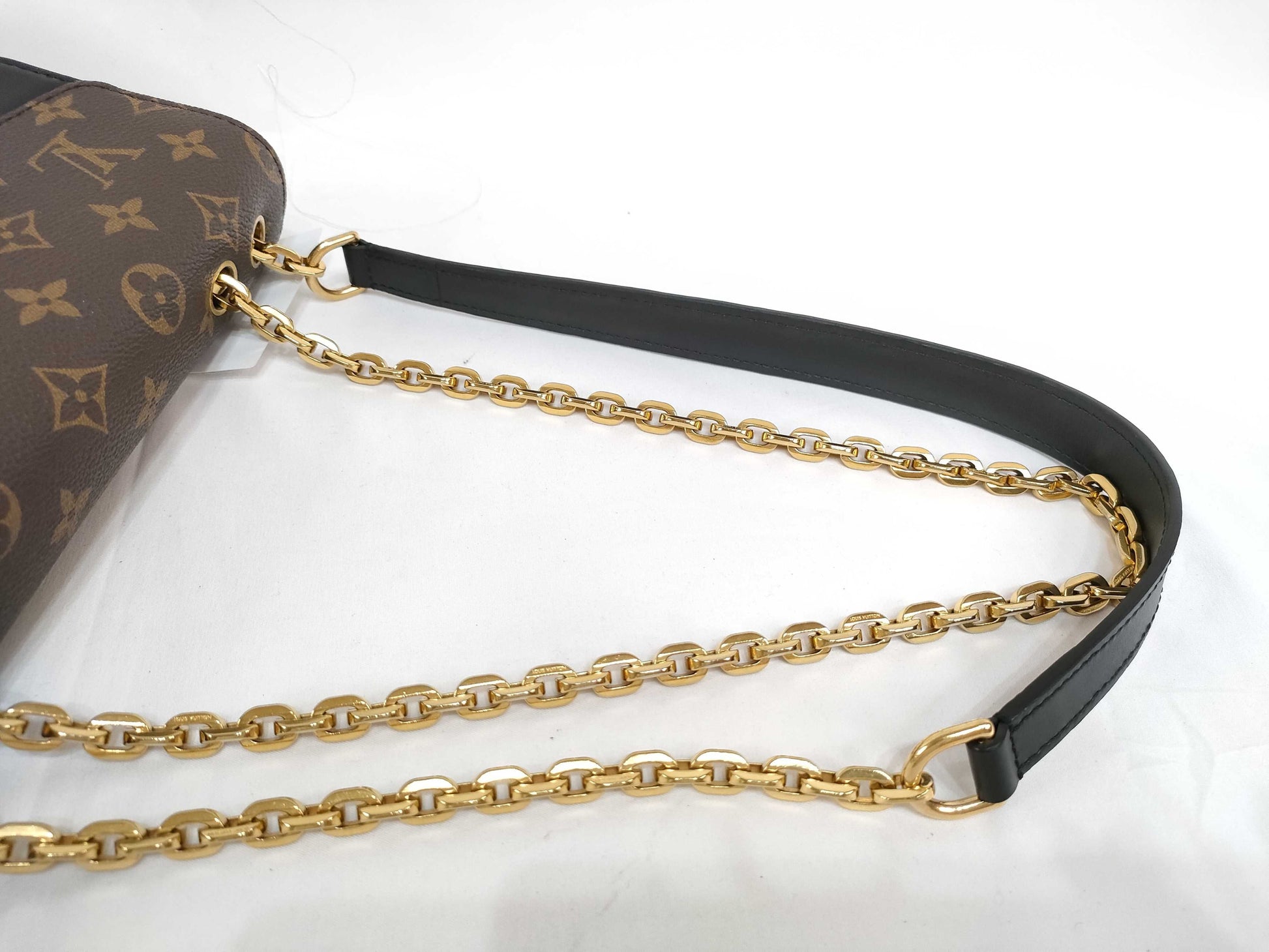 LOUIS VUITTON M 46126 Monogram LOUIS VUITTON Marceau Shoulder Bag M46126 Shoulder Bag