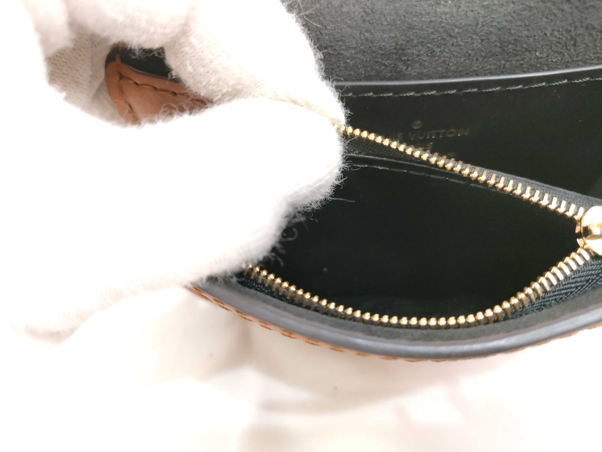 LOUIS VUITTON M 68621 Monogram LOUIS VUITTON Bum Bag Dauphine BB M68621 Waist Bag