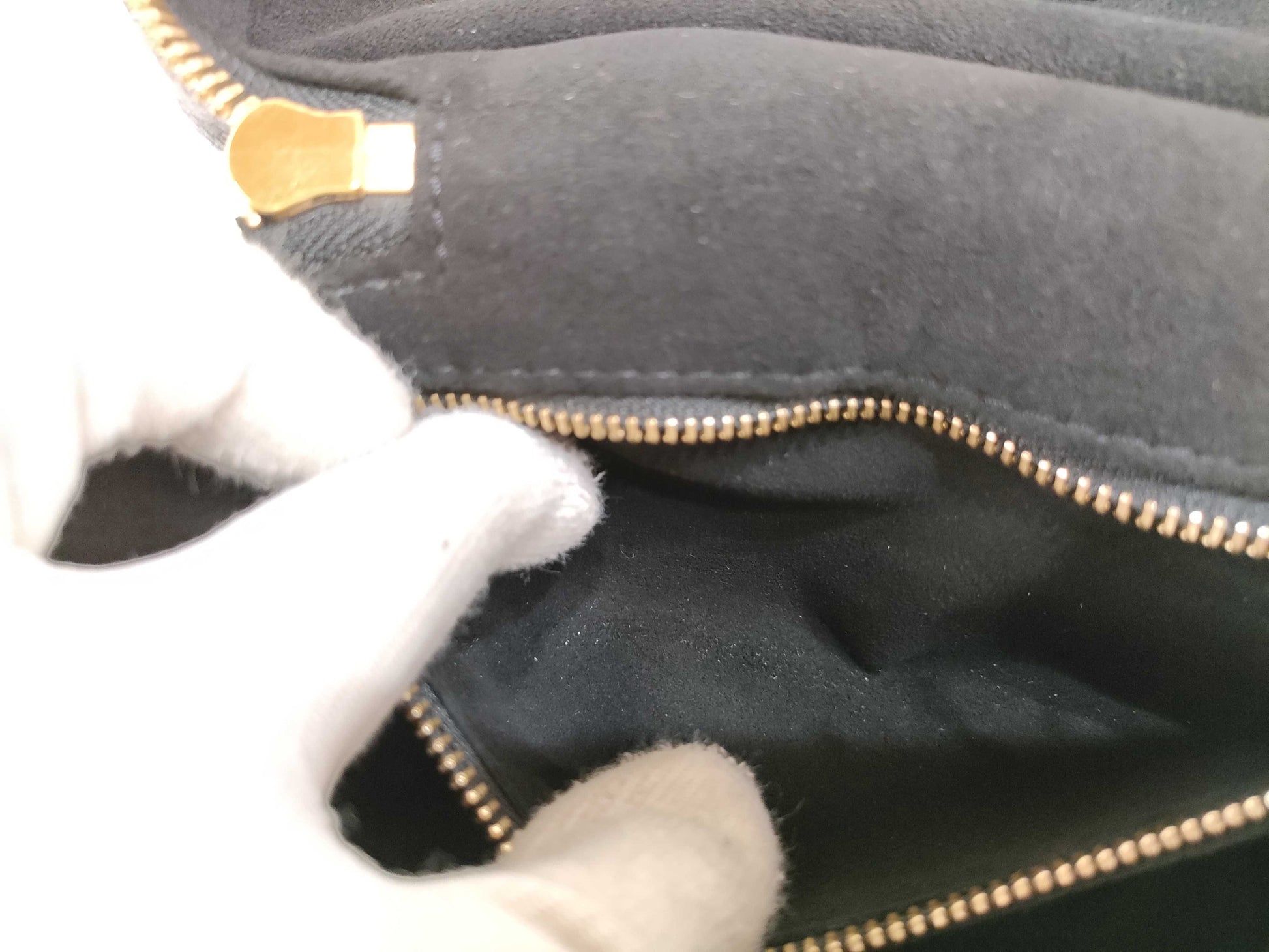 LOUIS VUITTON M57118 Monogram LOUIS VUITTON Empreinte Vanity PM Black 2-way Shoulder Bag M57118