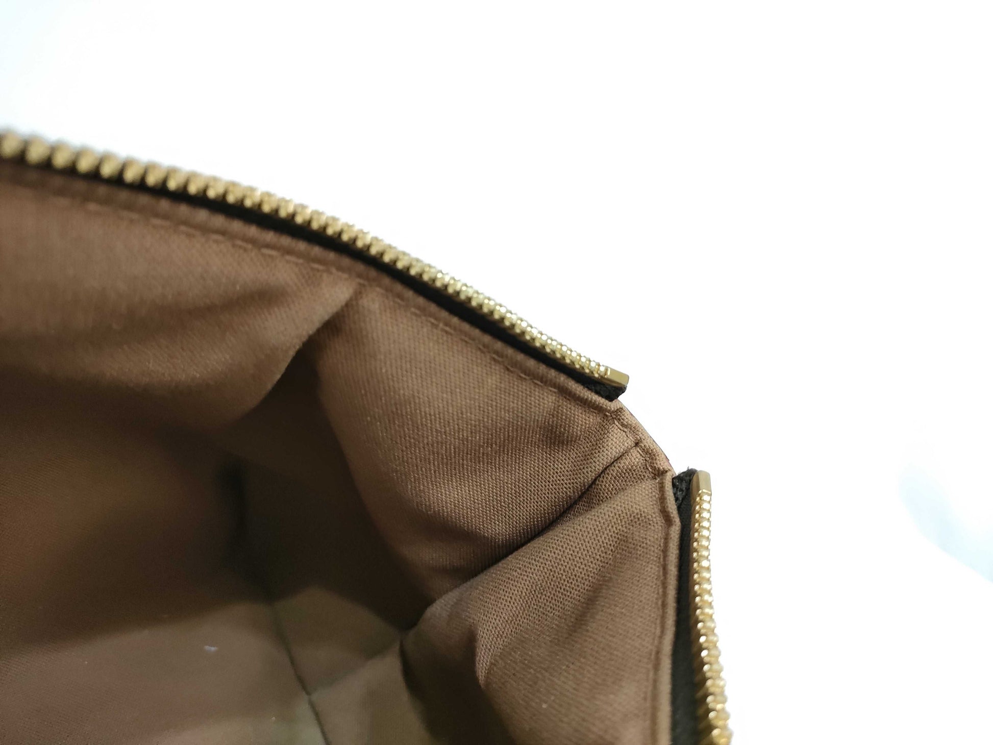 LOUIS VUITTON M 40143 Monogram LOUIS VUITTON Tivoli PM Monogram Handbag M40143 Handbag