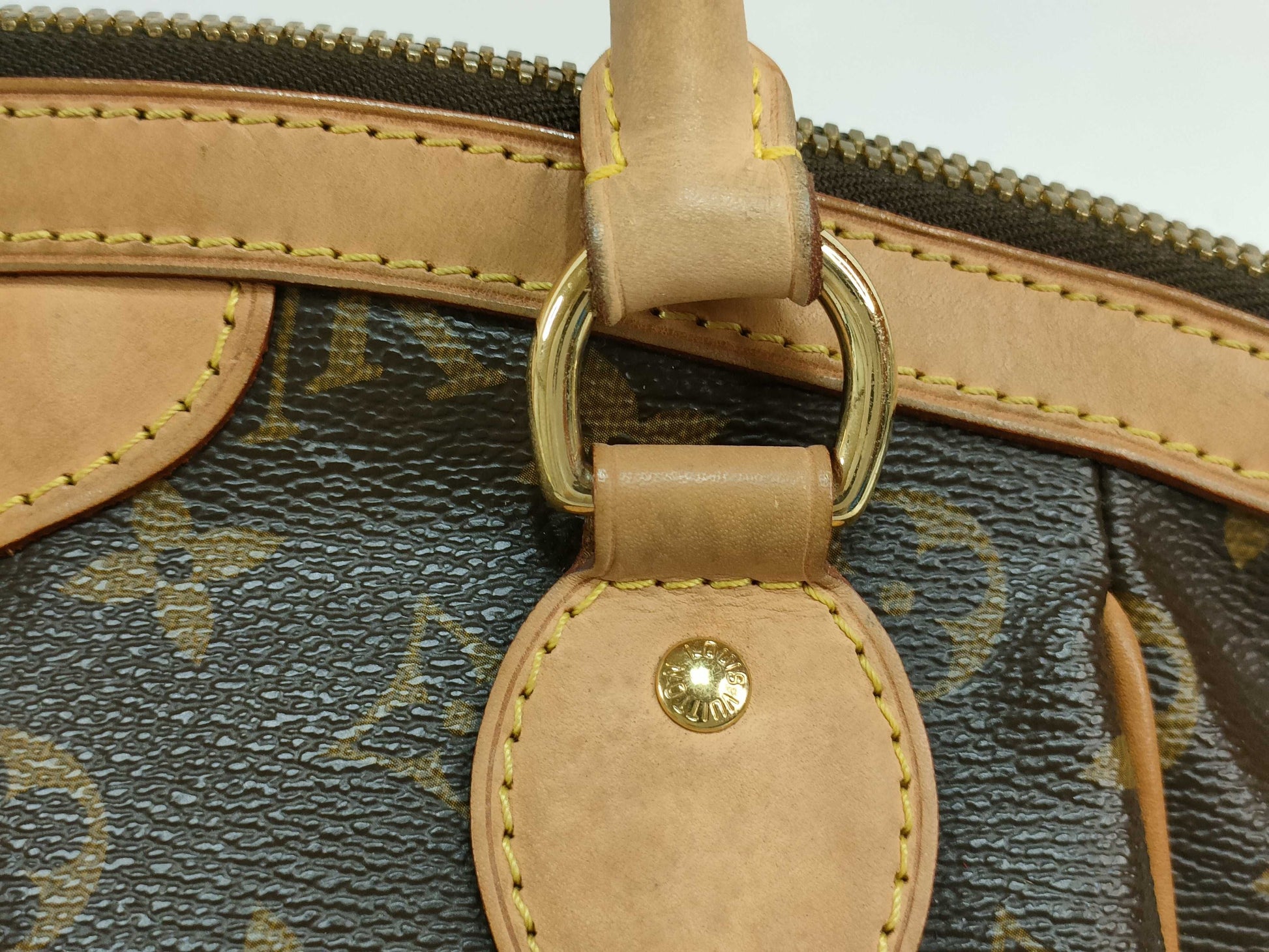 LOUIS VUITTON M 40143 Monogram LOUIS VUITTON Tivoli PM Monogram Handbag M40143 Handbag
