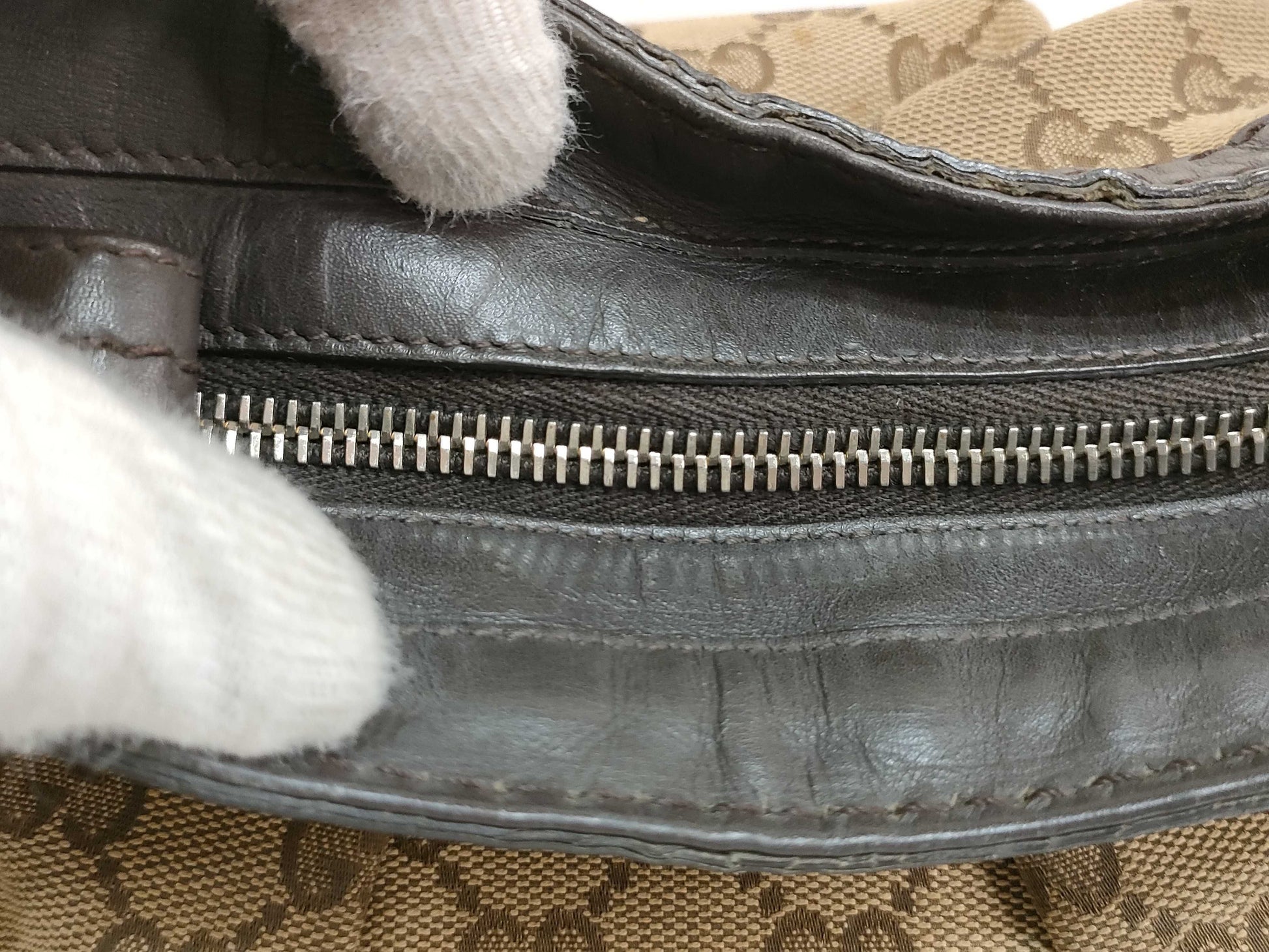 GUCCI GG Canvas GUCCI Sukey GG Canvas Shoulder Bag Shoulder Bag