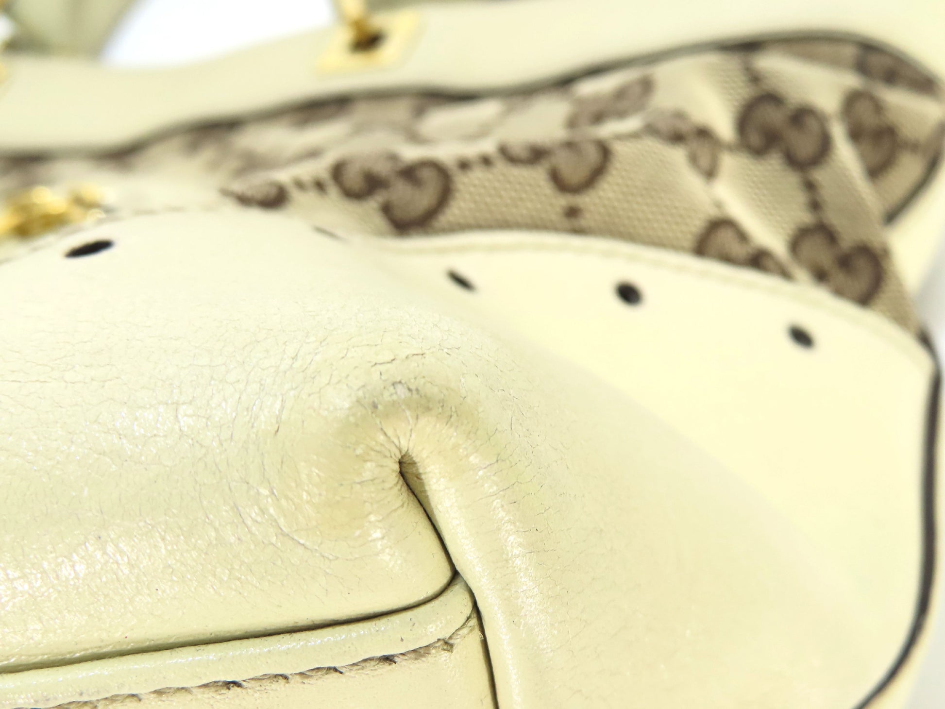 GUCCI GG Canvas Tote Bag, GG Canvas Leather, White and Beige Shoulder Bag