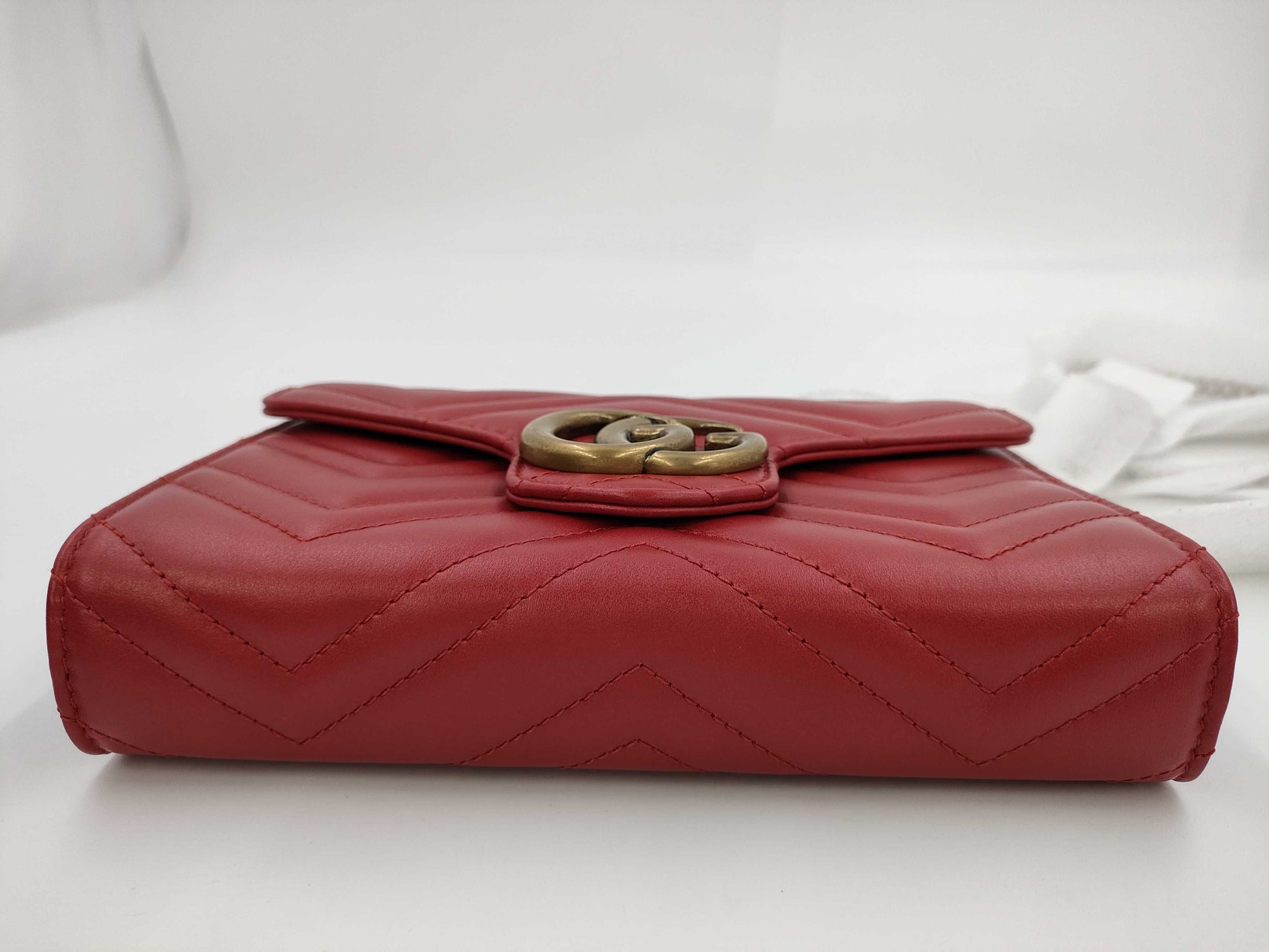 GUCCI Marmont Shoulder Bag