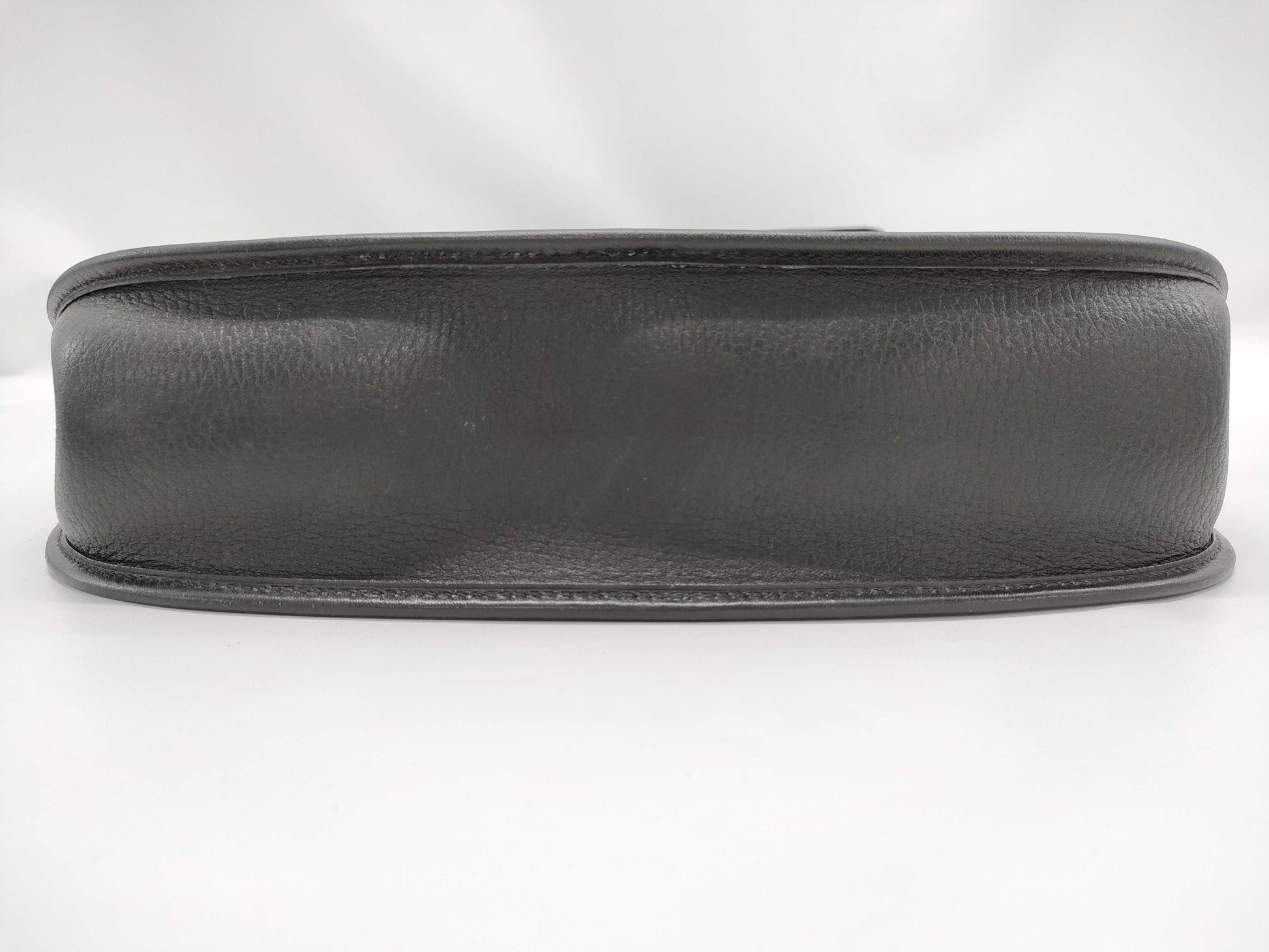 HERMES Evelyn □A Stamp Black Gold Hardware Shoulder Bag