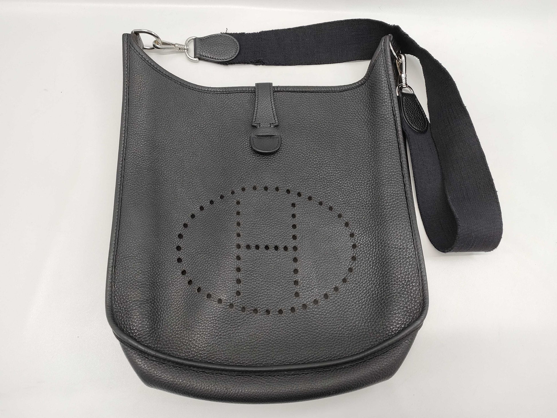 HERMES Evelyn □C Stamp Black Silver Hardware Shoulder Bag