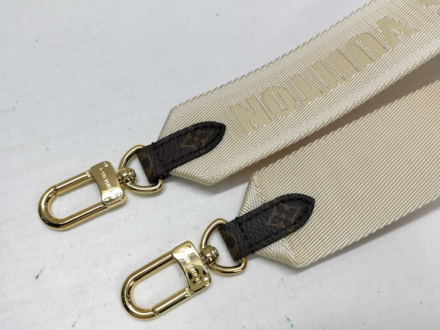 LOUIS VUITTON On the Go PM M46373 Handbag