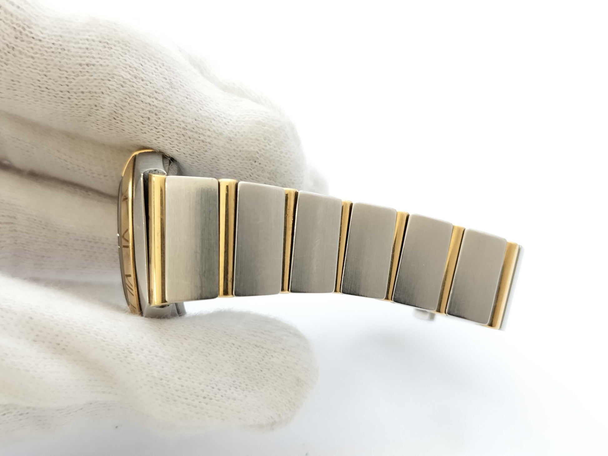 OMEGA Brushed 123.20.24.60.55.002 92537474 Quartz Shell Dial Women's Watch