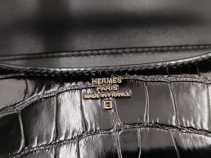 HERMES HERMES Constance Mini 18 Alligator Lisse Black Y Stamp Gold Hardware Shoulder Bag