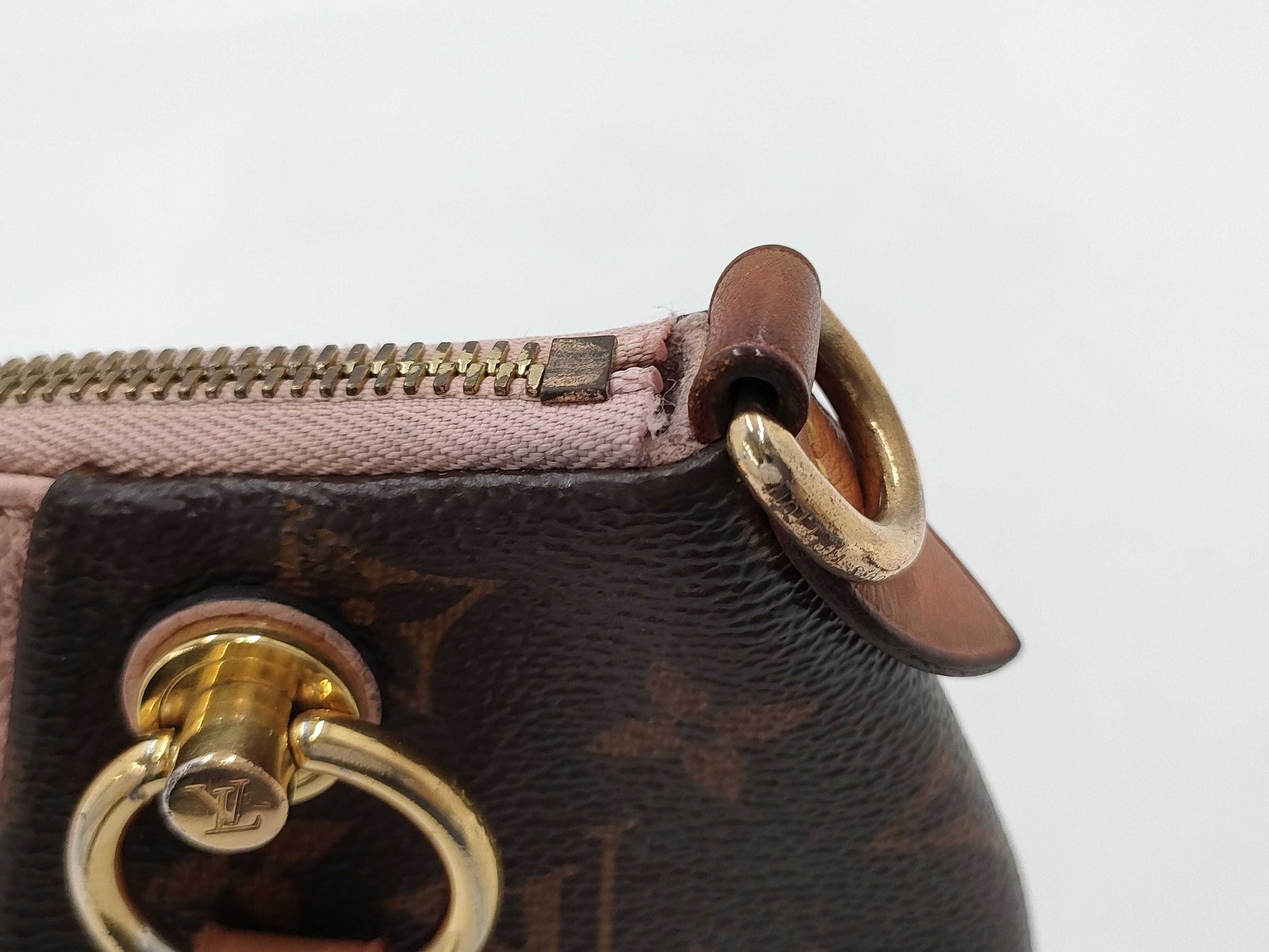 LOUIS VUITTON Louis Vuitton Monogram Hand Shoulder Bag Handbag