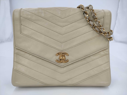 CHANEL Matte Lace Shoulder Bag