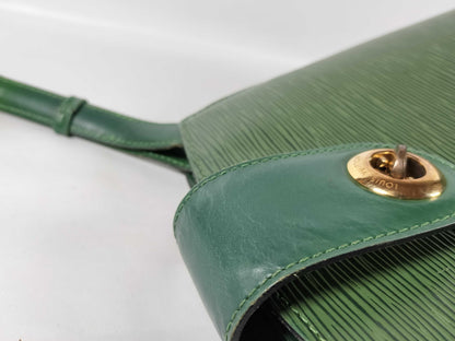 LOUIS VUITTON Epi Cluny Mantle Shoulder Bag