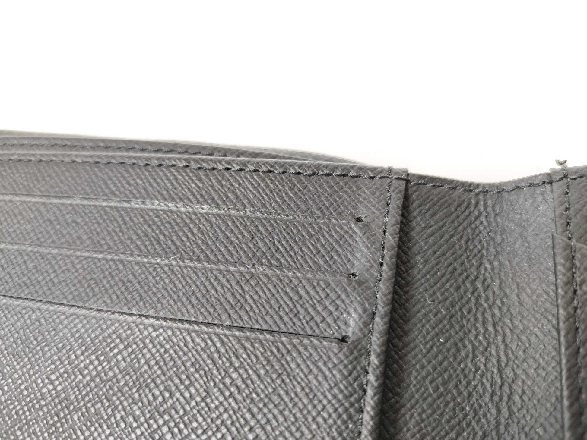 LOUIS VUITTON M61695 Monogram LOUIS VUITTON Portefeuille Multiple Monogram Eclipse M61695 Wallet