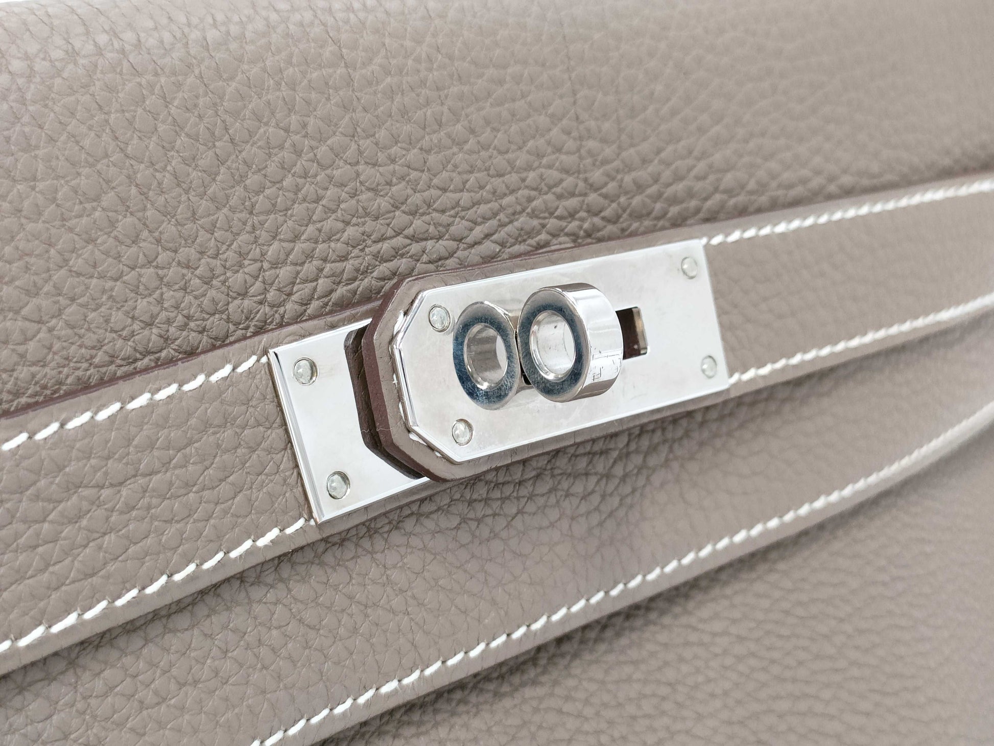 HERMES Kelly Shoulder Bag with P Stamp