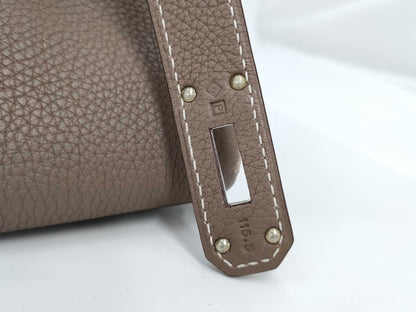 HERMES Kelly Shoulder Bag with P Stamp