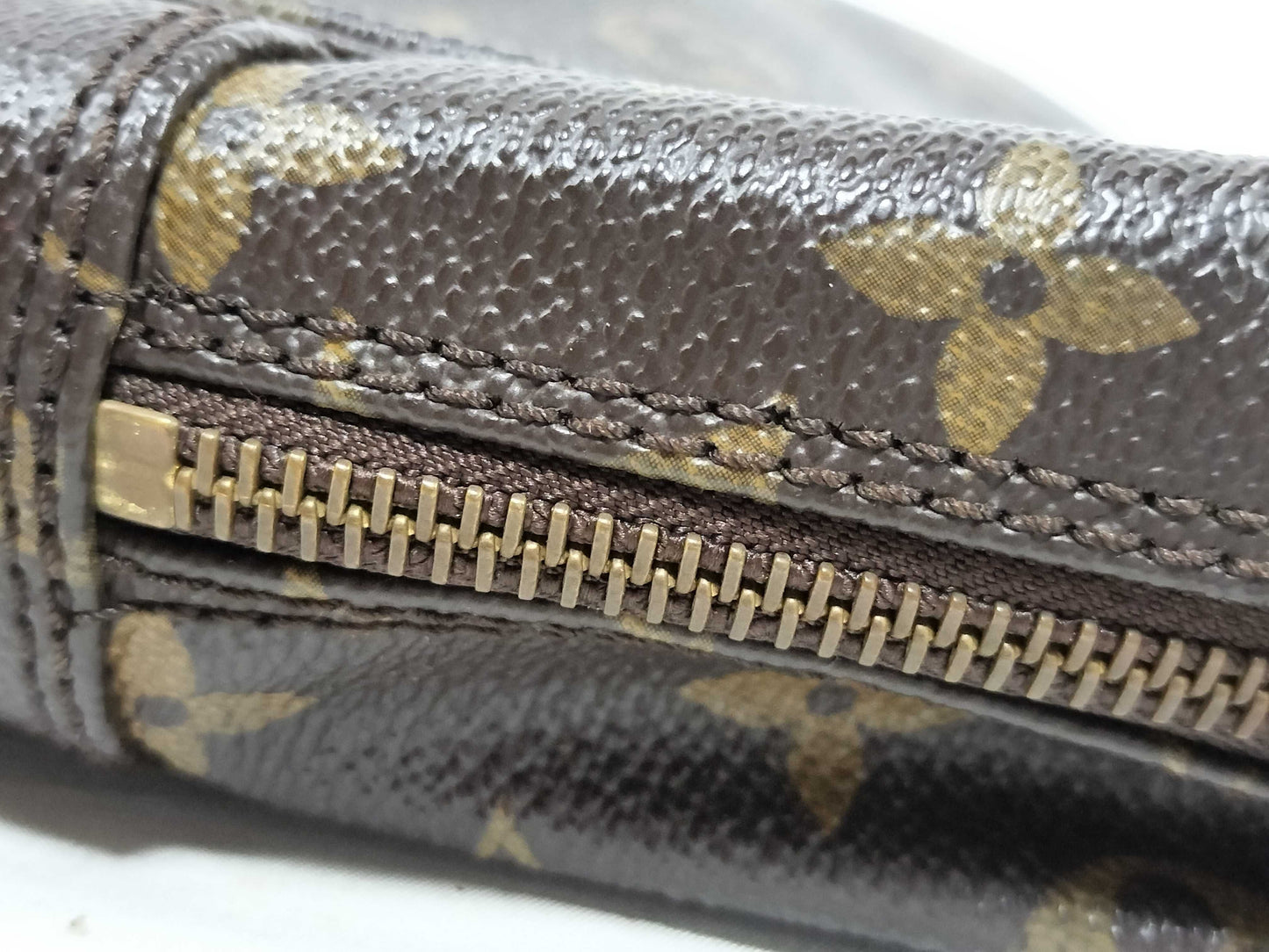 LOUIS VUITTON Monogram True Toilet Second Bag