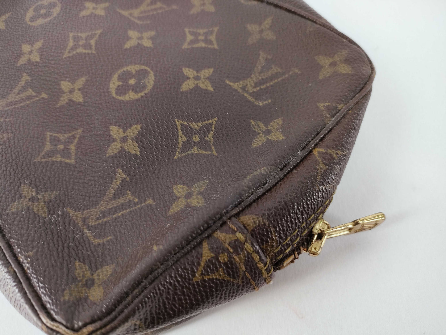 LOUIS VUITTON Monogram Mono Truest Wallet 23 Second Bag