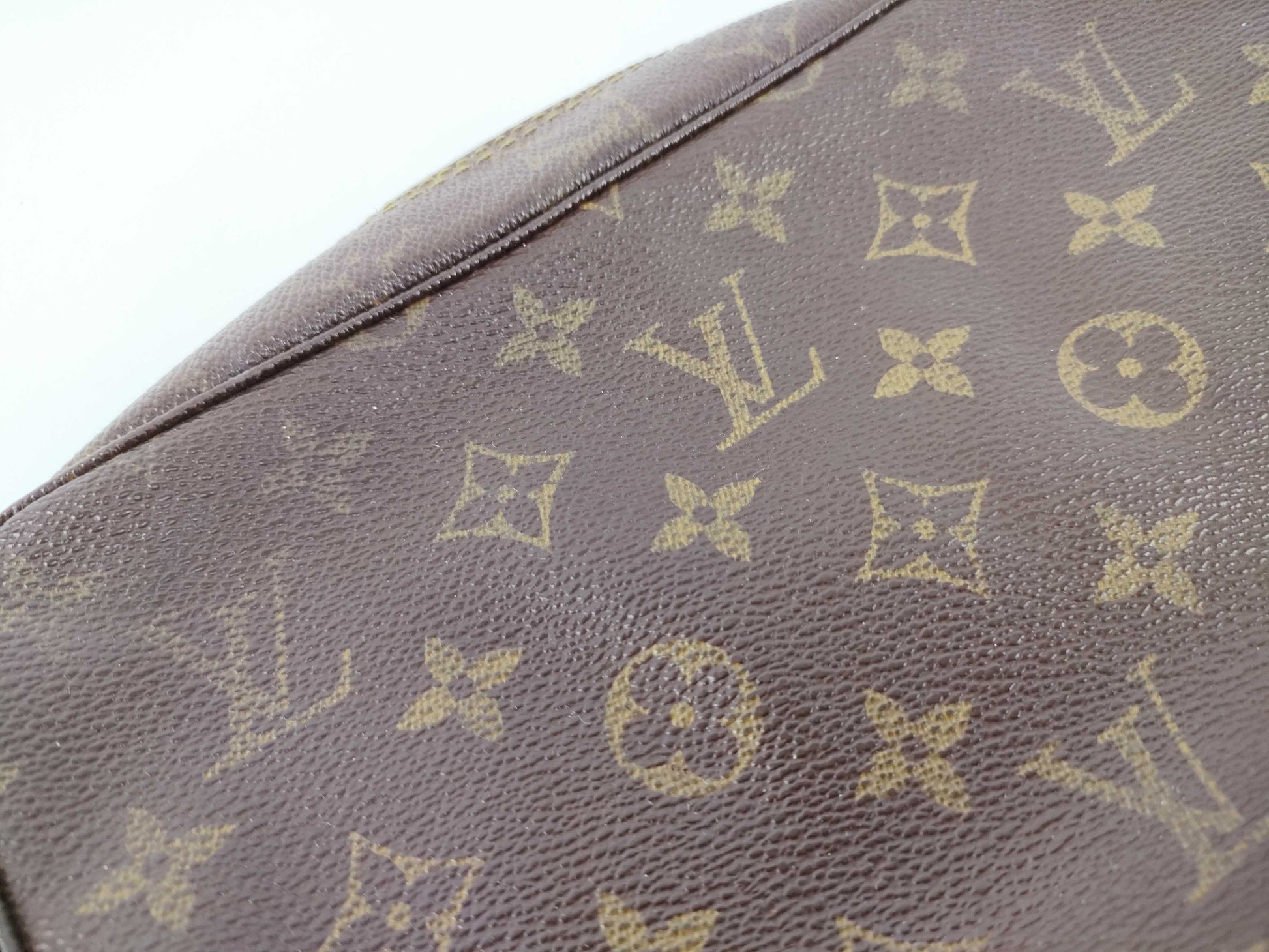 LOUIS VUITTON Monogram Mono Truest Wallet 23 Second Bag