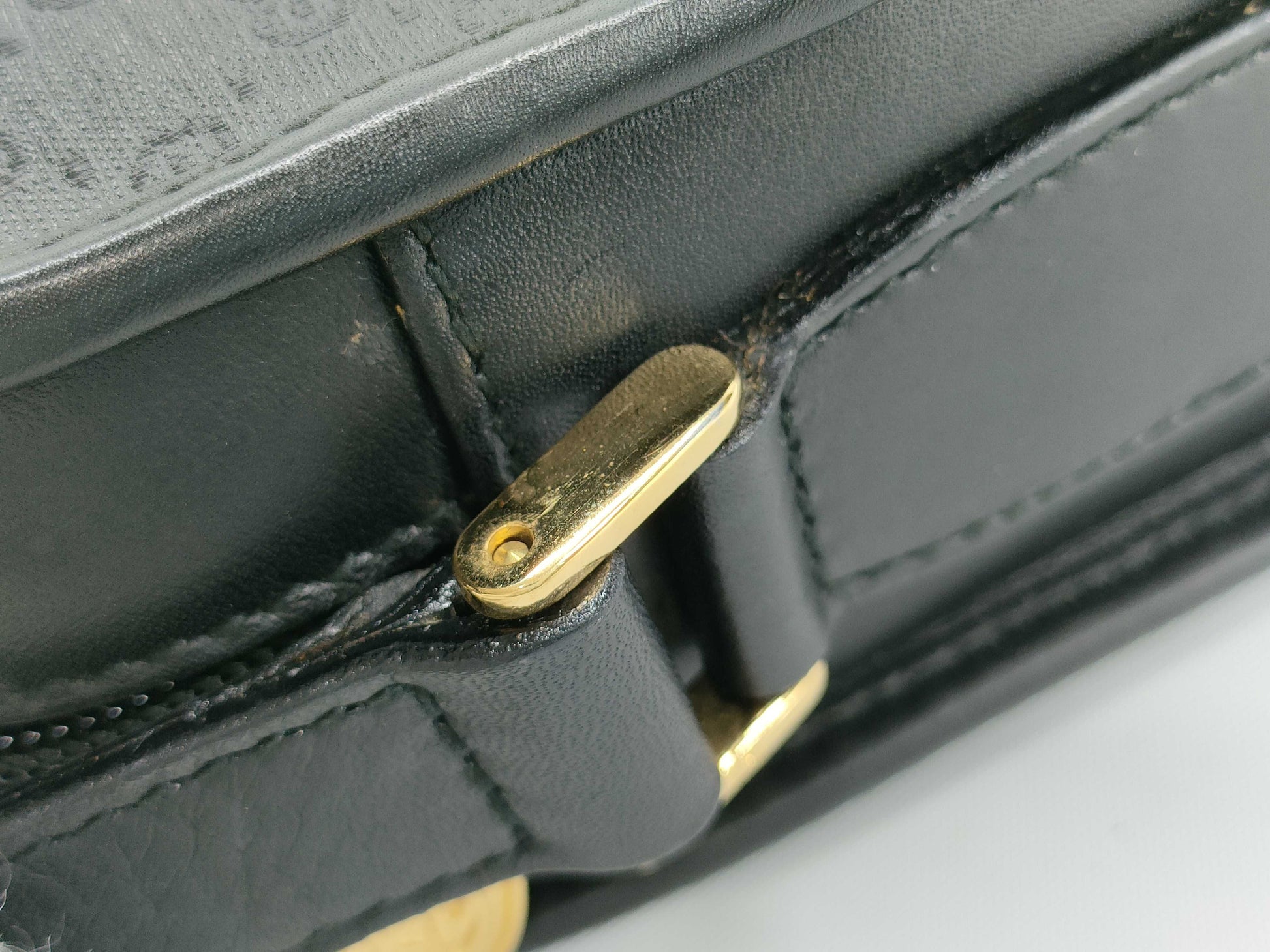GUCCI Gucci Shoulder Bag Black 001 261 1308 Shoulder Bag