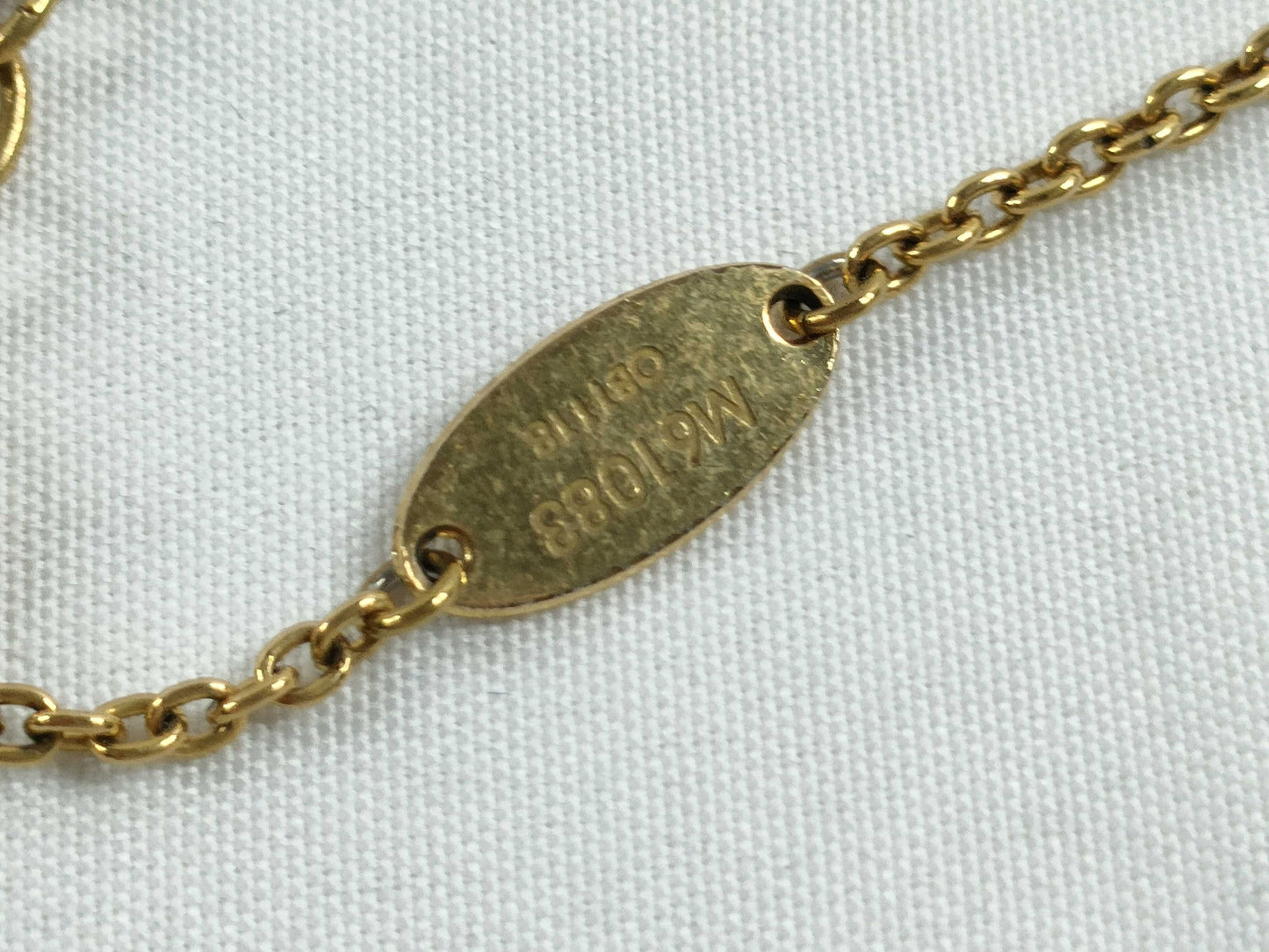 LOUIS VUITTON M61083 Vuitton Essential V Necklace M61083OB1118 Necklace