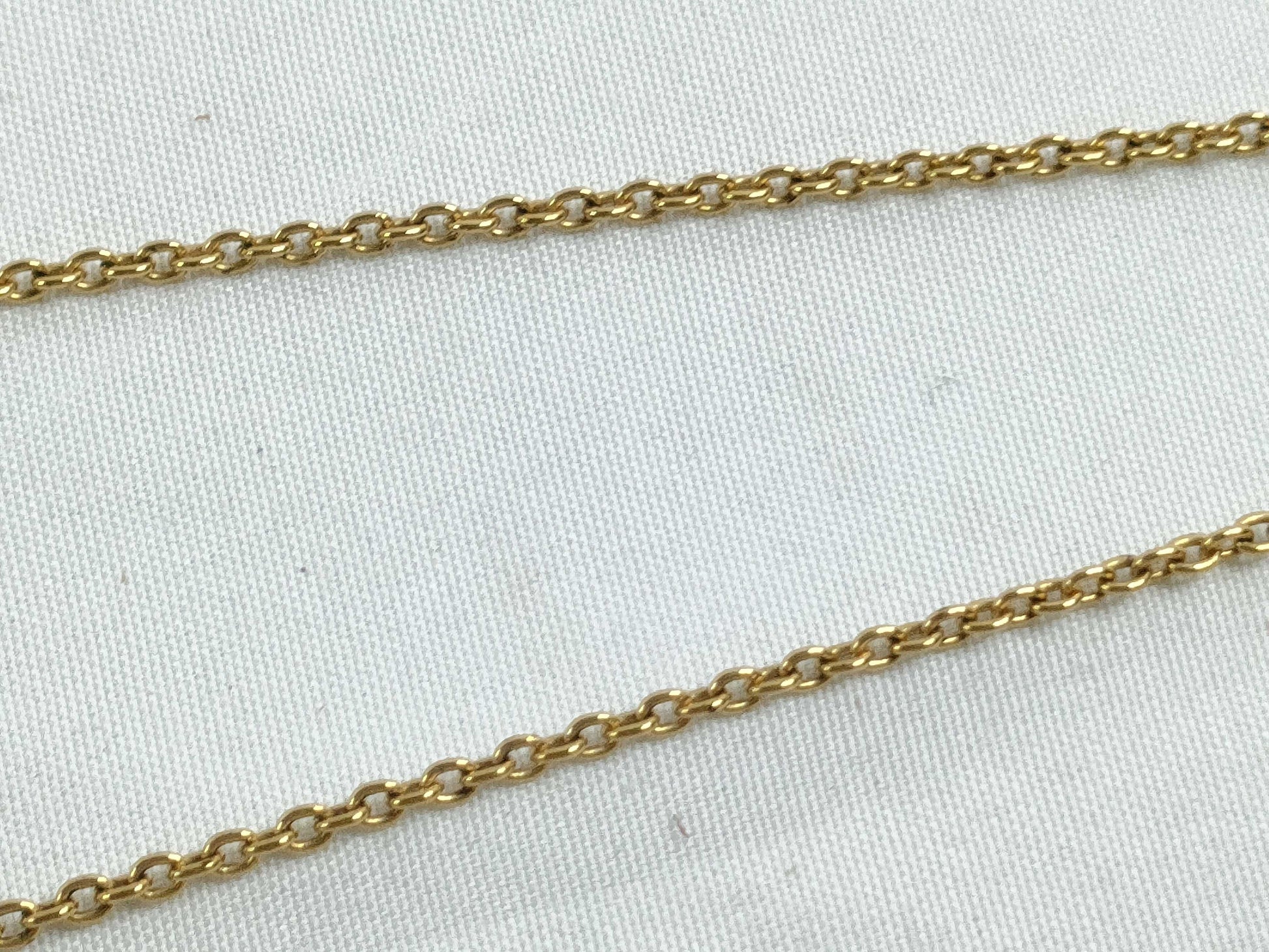 LOUIS VUITTON M61083 Vuitton Essential V Necklace M61083OB1118 Necklace
