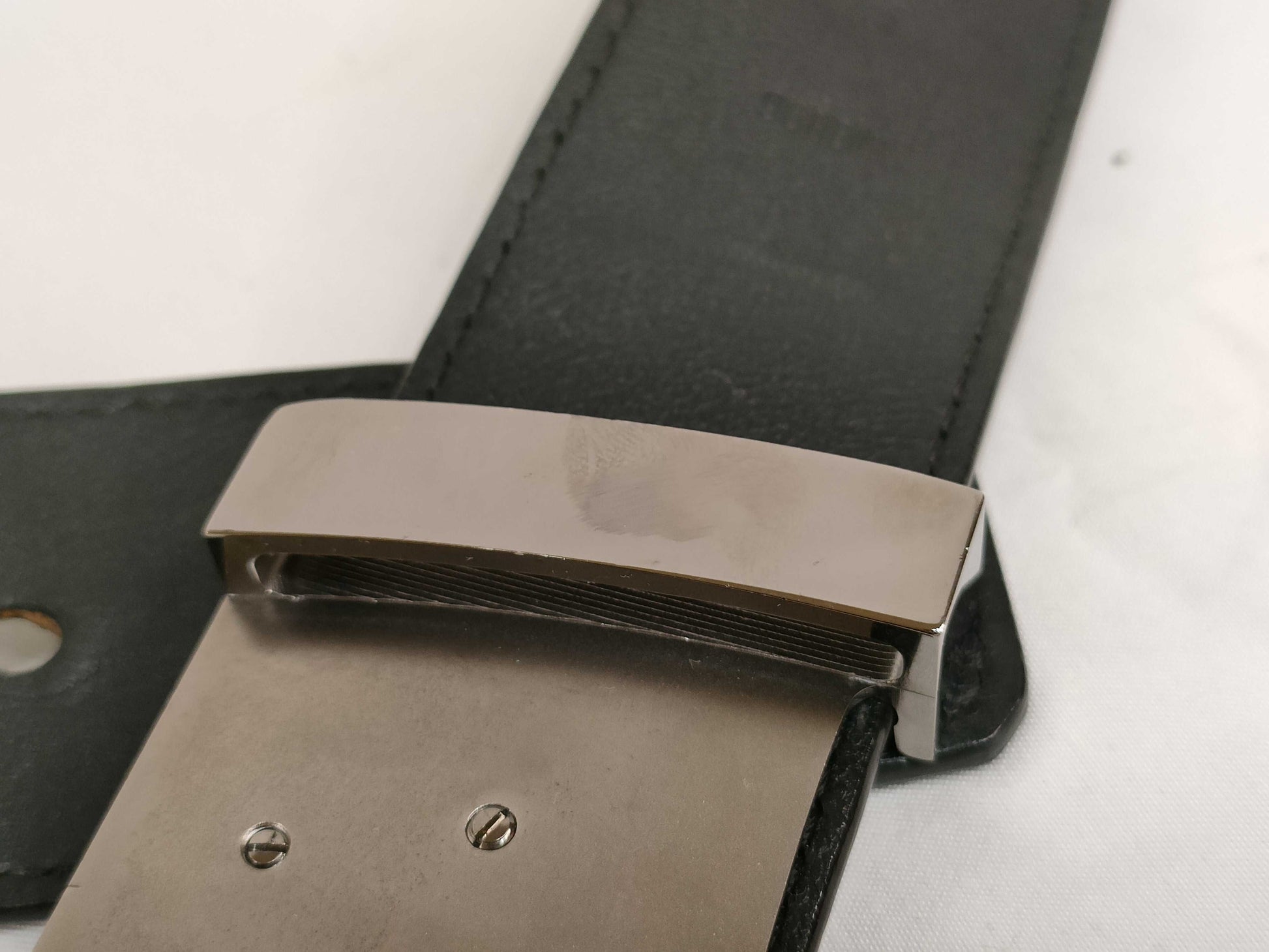 LOUIS VUITTON M 9896 Louis Vuitton Crocodile Leather Belt