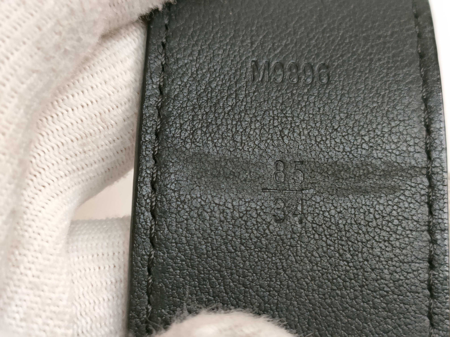 LOUIS VUITTON M 9896 Louis Vuitton Crocodile Leather Belt