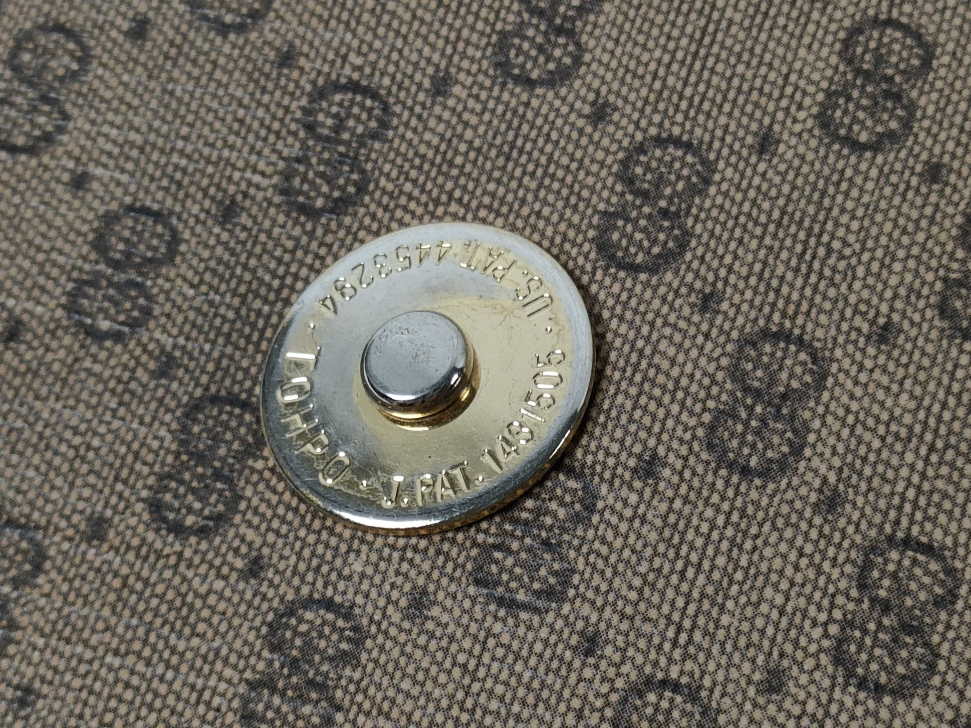 GUCCI 001116 Micro GG Shoulder Bag in GG Supreme Canvas, Camel