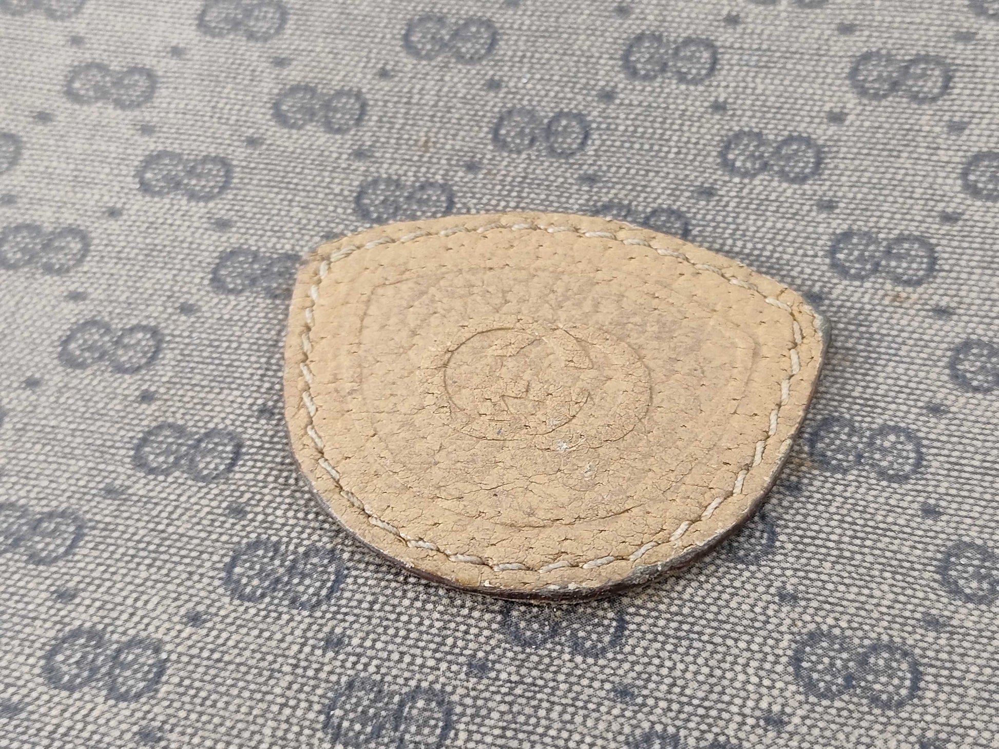 GUCCI 001116 Micro GG Shoulder Bag in GG Supreme Canvas, Camel
