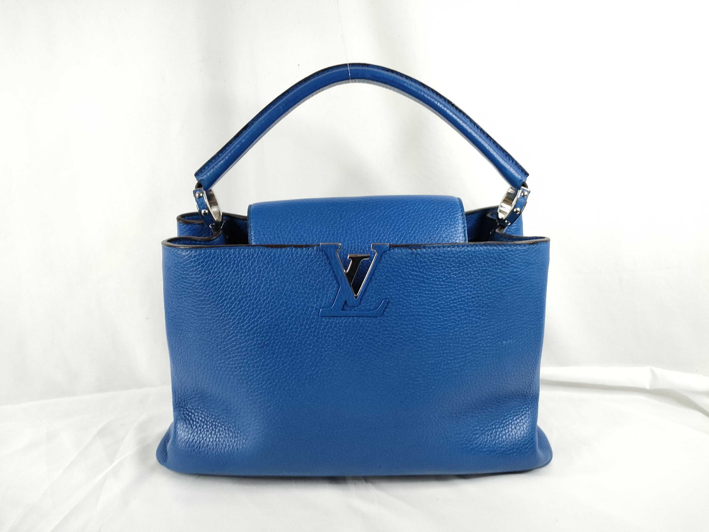 LOUIS VUITTON M94678 LOUIS VUITTON Capucines Blue Handbag
