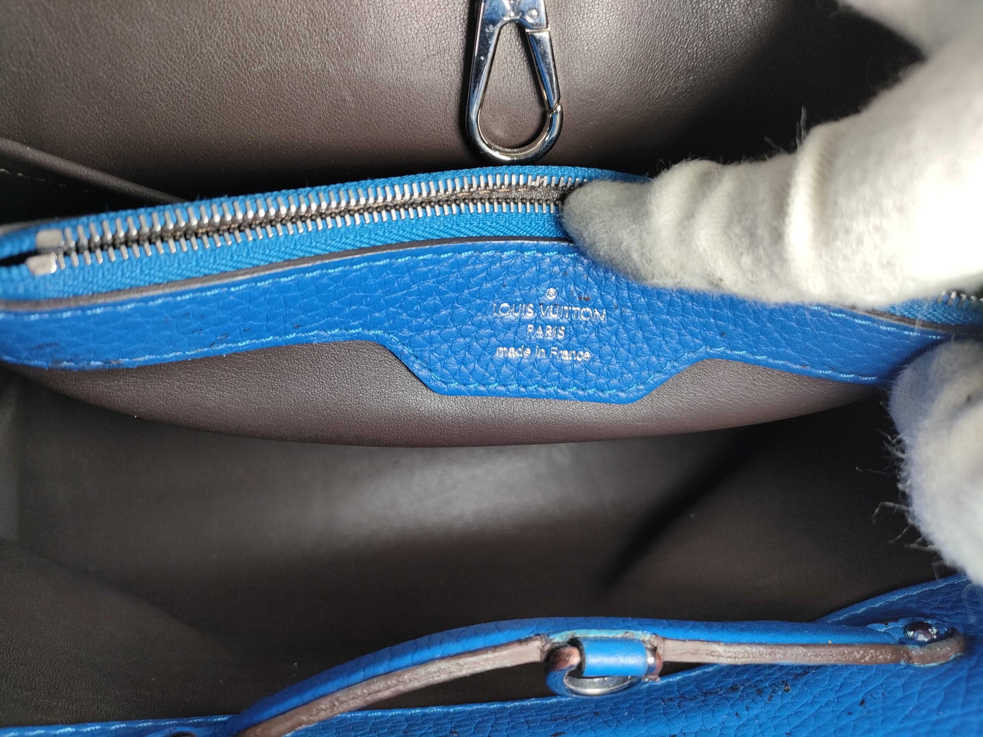 LOUIS VUITTON M94678 LOUIS VUITTON Capucines Blue Handbag