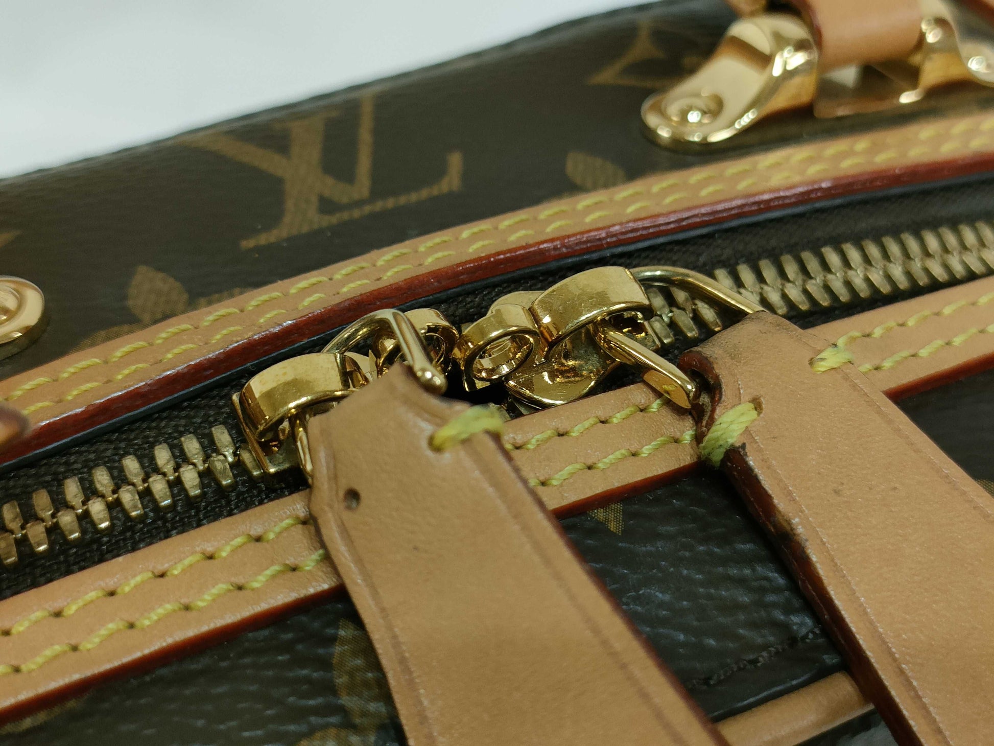 LOUIS VUITTON M 44581 Monogram Valiset Shoulder Bag