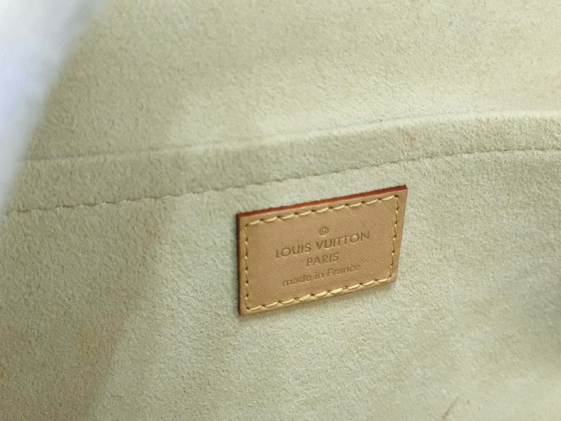 LOUIS VUITTON M 44581 Monogram Valiset Shoulder Bag
