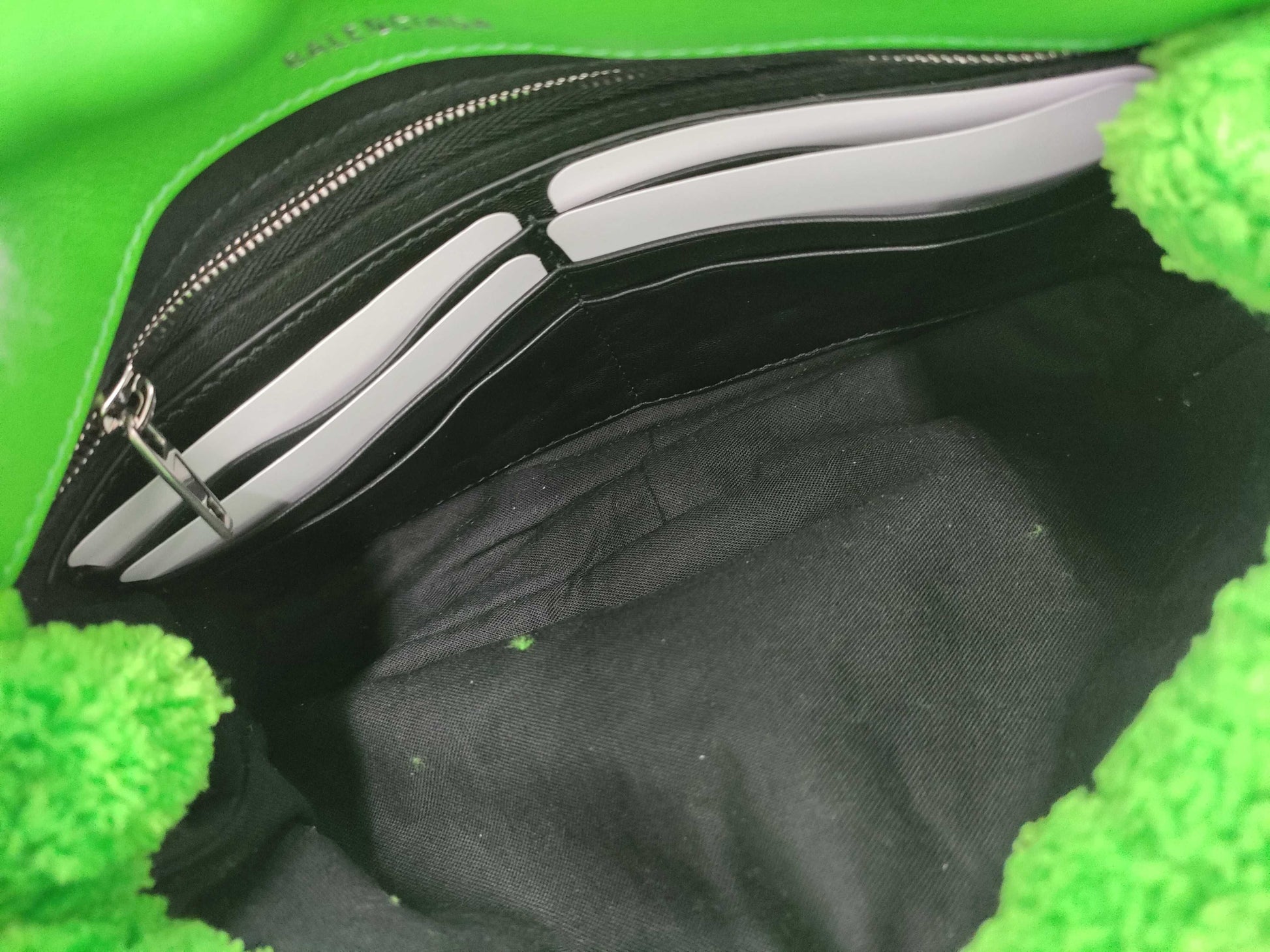BALENCIAGA BALENCIAGA Monaco Chain Shoulder Bag Green Bag