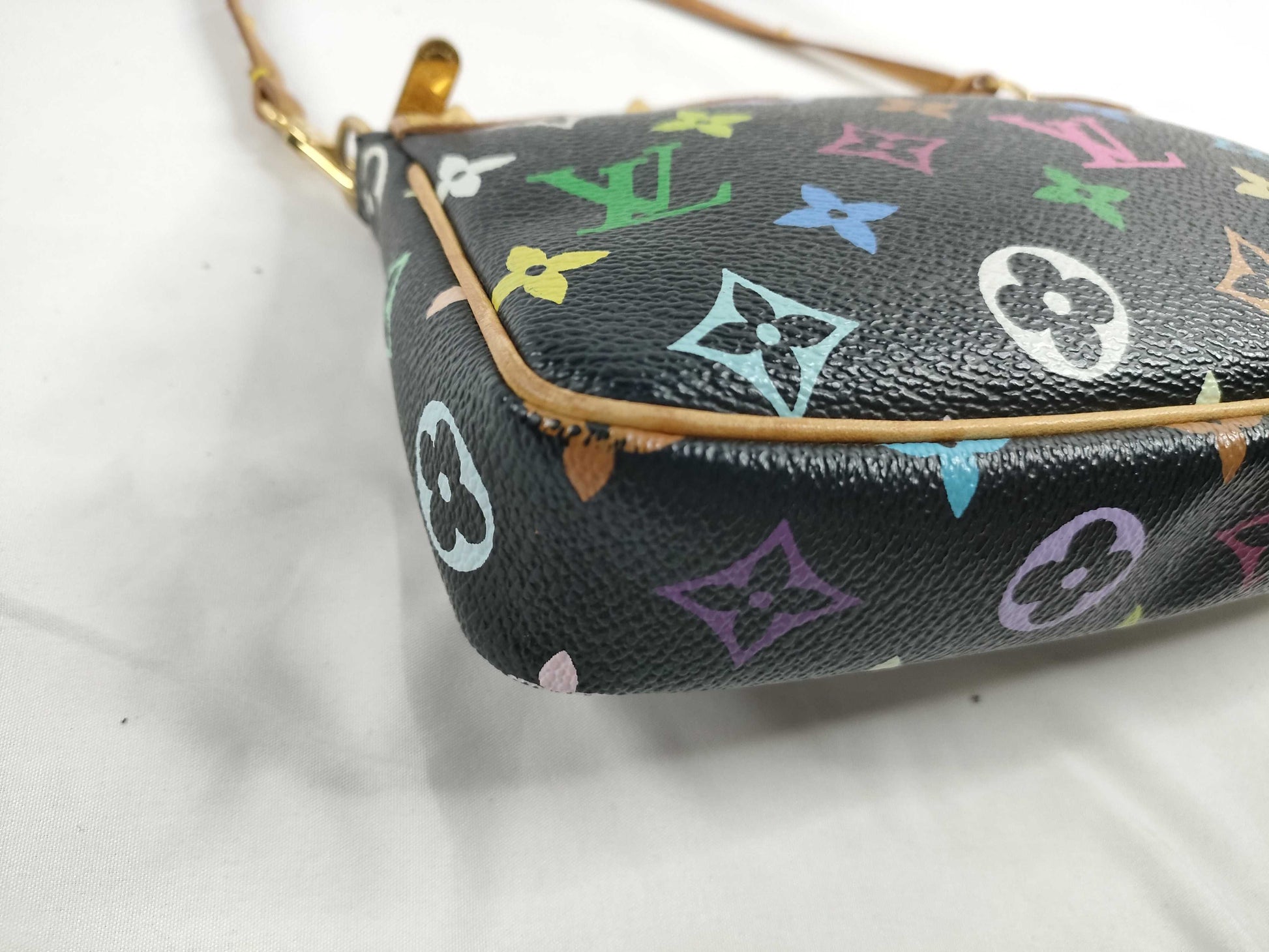 LOUIS VUITTON M92648 Monogram Multicolore Louis Vuitton Monogram Multicolore Pochette Accessoires Pouch M92648 SL10093 Hand Strap Handbag