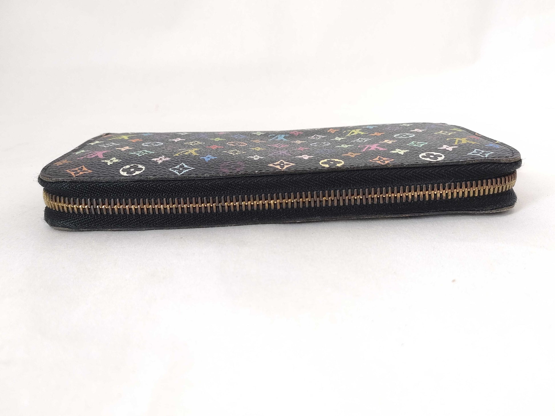 LOUIS VUITTON M60050 Monogram Multicolore LOUIS VUITTON Monogram Multicolore Louis Vuitton Zippy Wallet M60050 CA4132 Monogram Multicolore Wallet