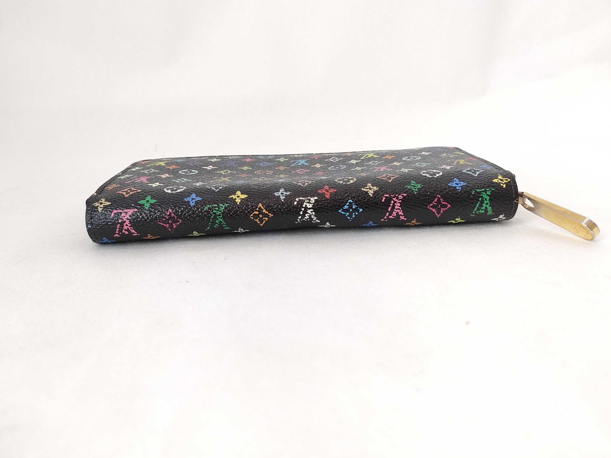 LOUIS VUITTON M60050 Monogram Multicolore LOUIS VUITTON Monogram Multicolore Louis Vuitton Zippy Wallet M60050 CA4132 Monogram Multicolore Wallet