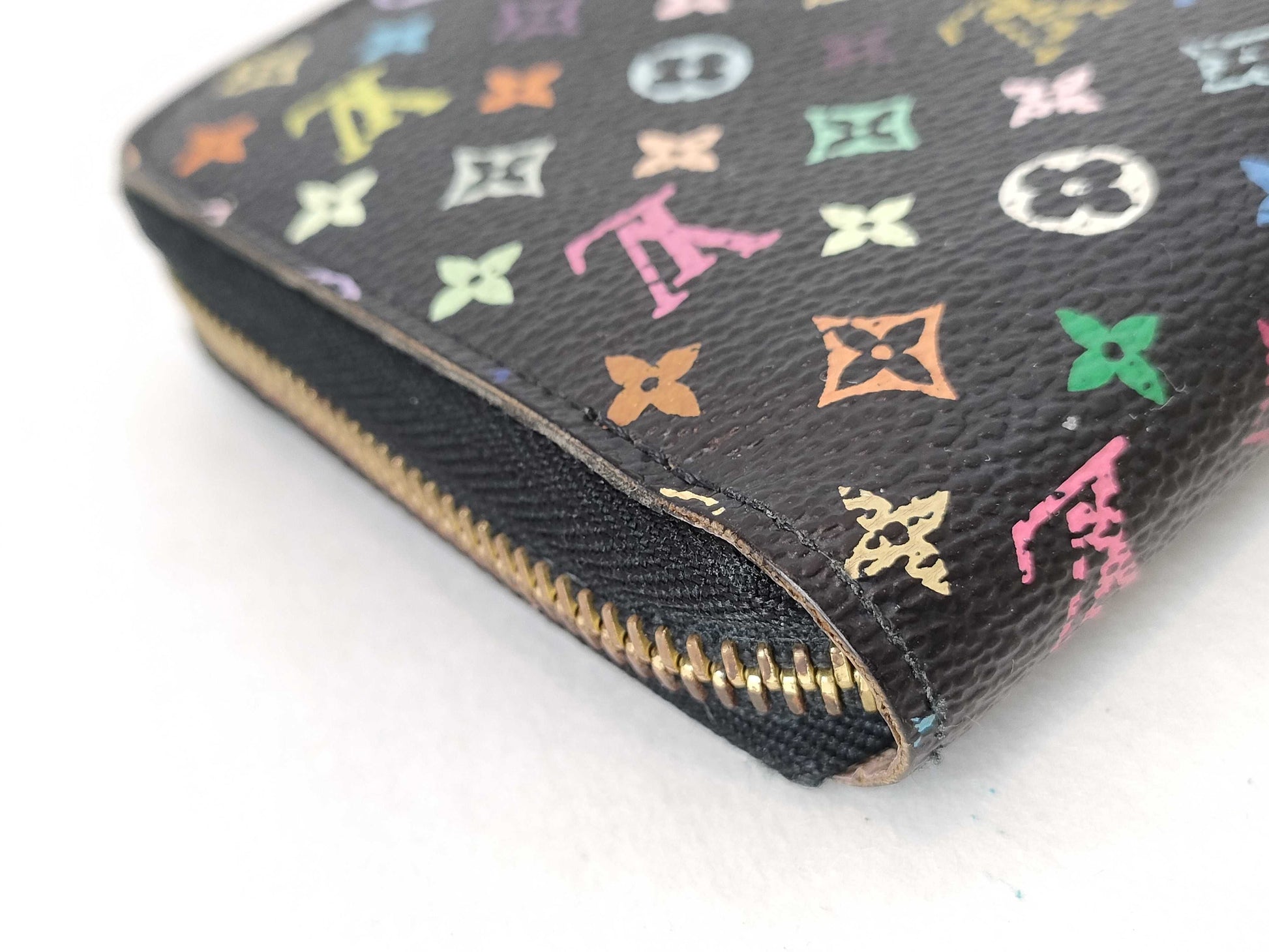 LOUIS VUITTON M60050 Monogram Multicolore LOUIS VUITTON Monogram Multicolore Louis Vuitton Zippy Wallet M60050 CA4132 Monogram Multicolore Wallet