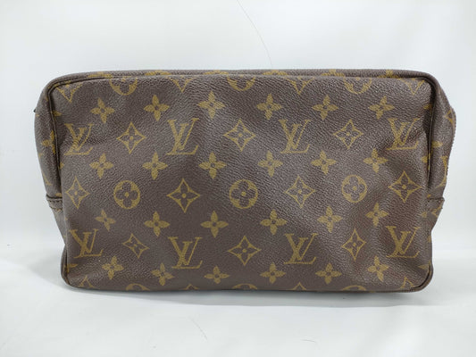 LOUIS VUITTON M47522 Monogram True Towel 28 M47522 Pouch
