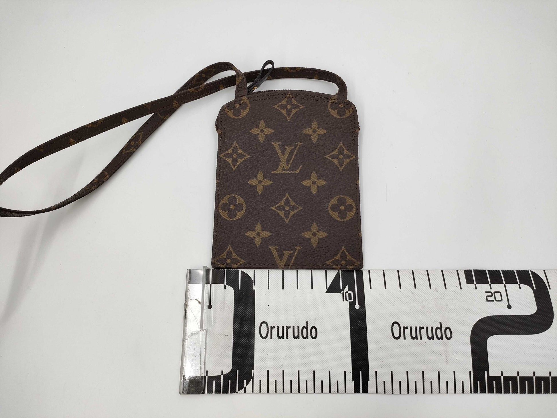 LOUIS VUITTON Monogram Pochette Secret M45484 Shoulder Bag