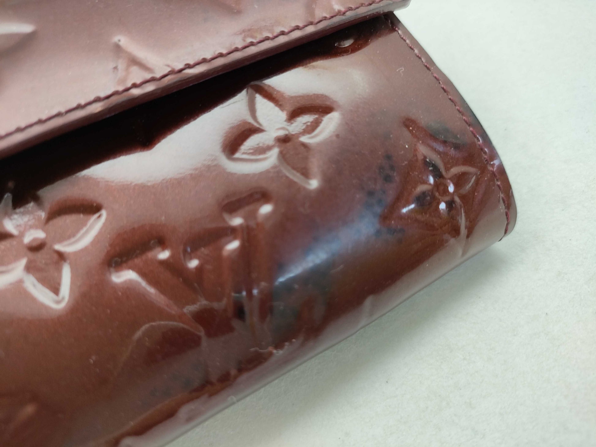 LOUIS VUITTON Vernis Portefeuille Sarah M93524 Wallet