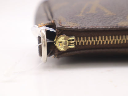 LOUIS VUITTON M51980 Monogram Pochette Accessoires Pouch with Shoulder Strap