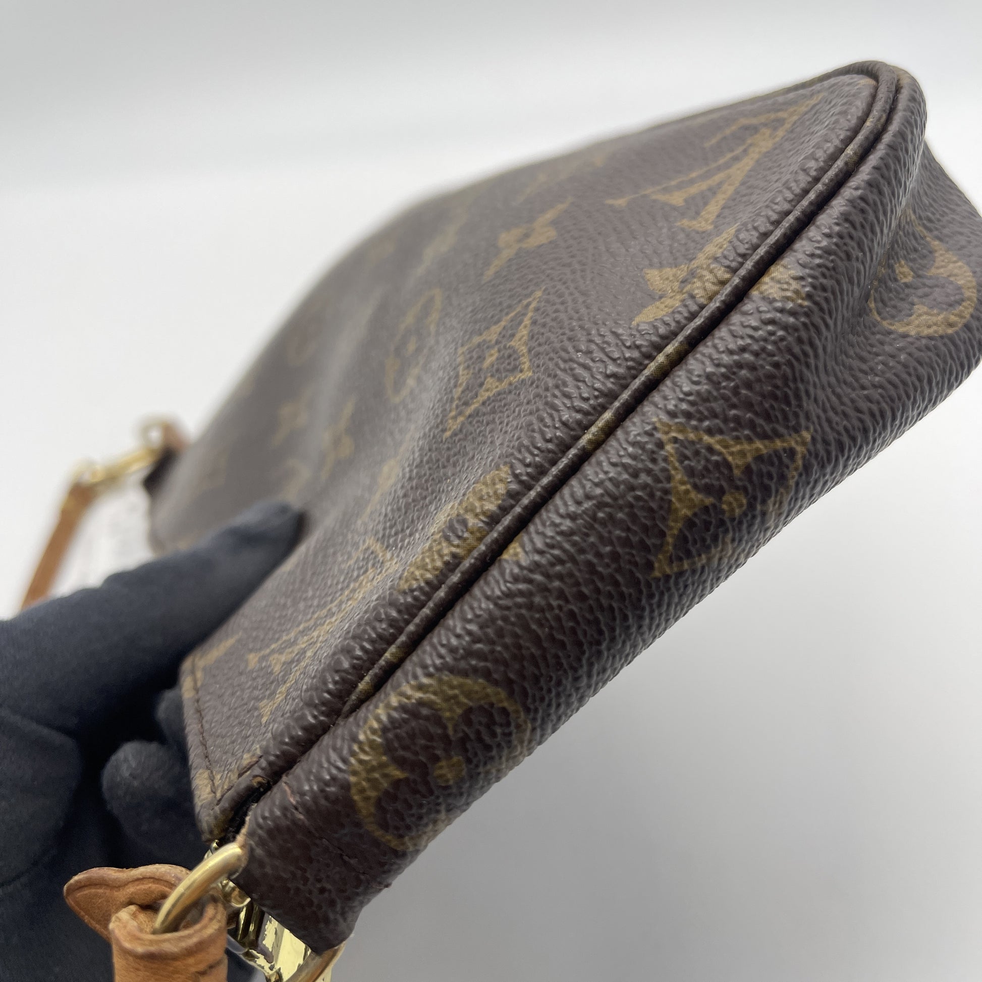 LOUIS VUITTON Louis Vuitton Monogram Pochette Accessoires Pouch M51980 Pouch