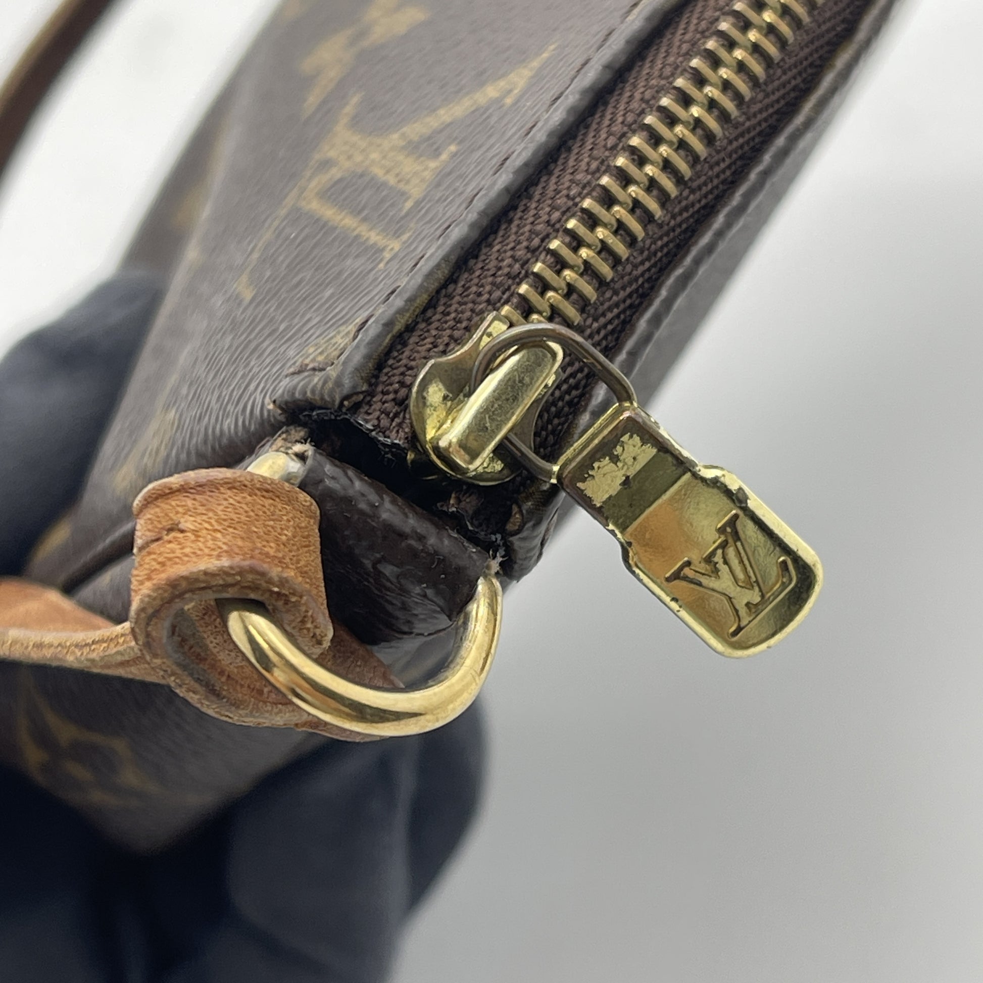 LOUIS VUITTON Louis Vuitton Monogram Pochette Accessoires Pouch M51980 Pouch